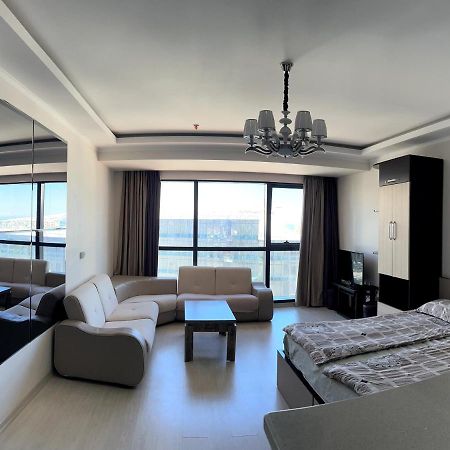 Angel Apartment In Porta Batumi Exterior photo